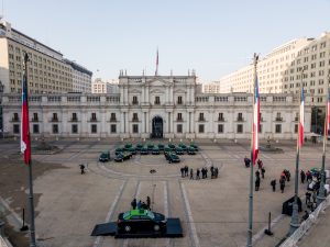 BYD faz entrega 50 Taxis 100% elétricos em Santiago, no Chile