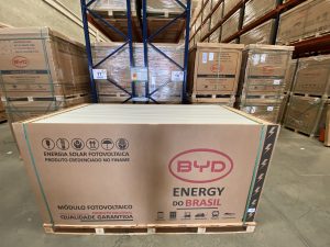 BYD Energy investe em excelência na qualidade do produto e no atendimento para seguir líder em vendas de módulos fotovoltaicos