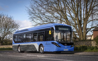 BYD e ADL entregam o primeiro ônibus elétrico Enviro200EV para cidade de Glasgow, onde acontecerá a Conferência das Nações Unidas sobre Mudanças Climáticas (COP26)