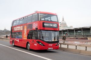 BYD fornece 29 ônibus elétricos de dois andares para a Abellio London, da Inglaterra.