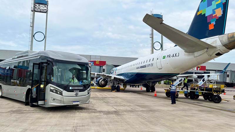 BYD começa testes de ônibus elétrico para transportar passageiros no aeroporto de Curitiba